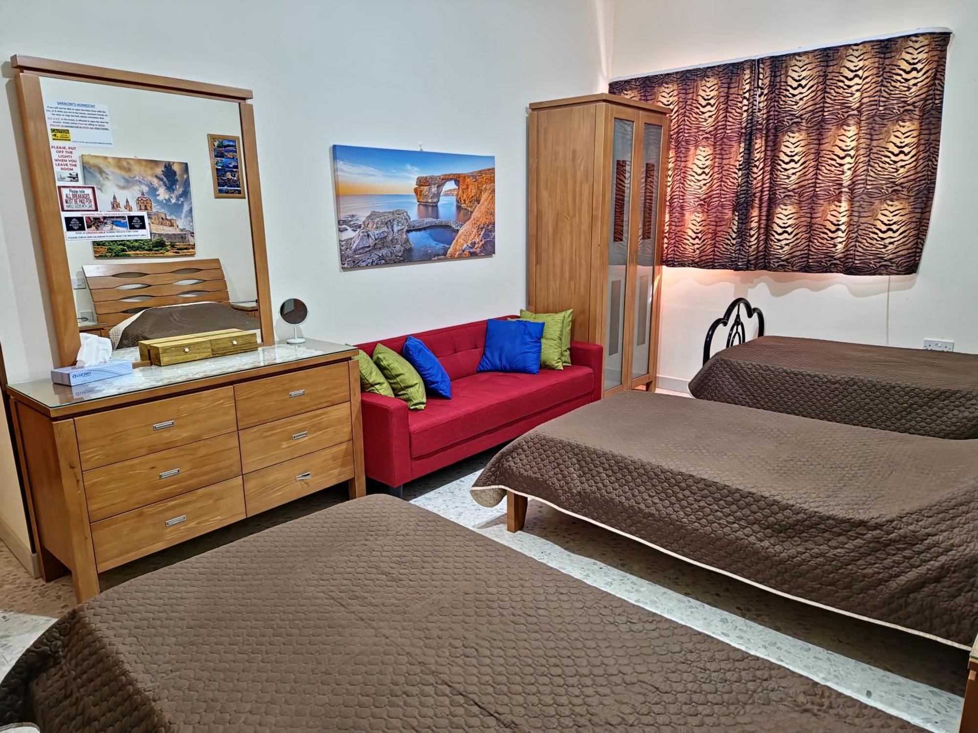 Saracini'S Homestay Attard Exterior foto