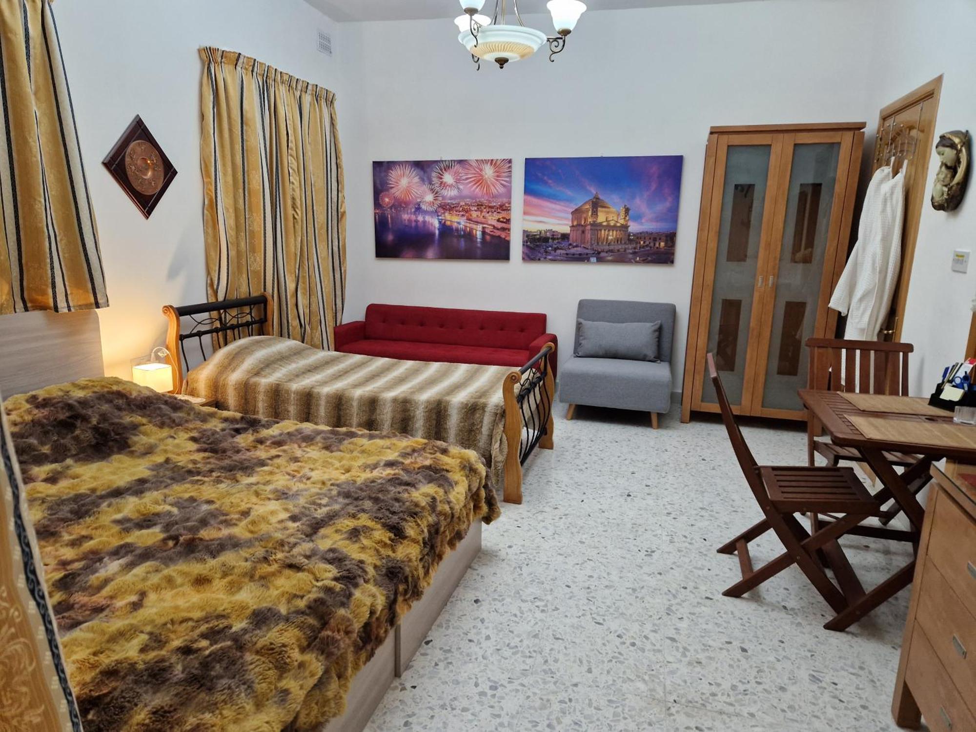 Saracini'S Homestay Attard Exterior foto